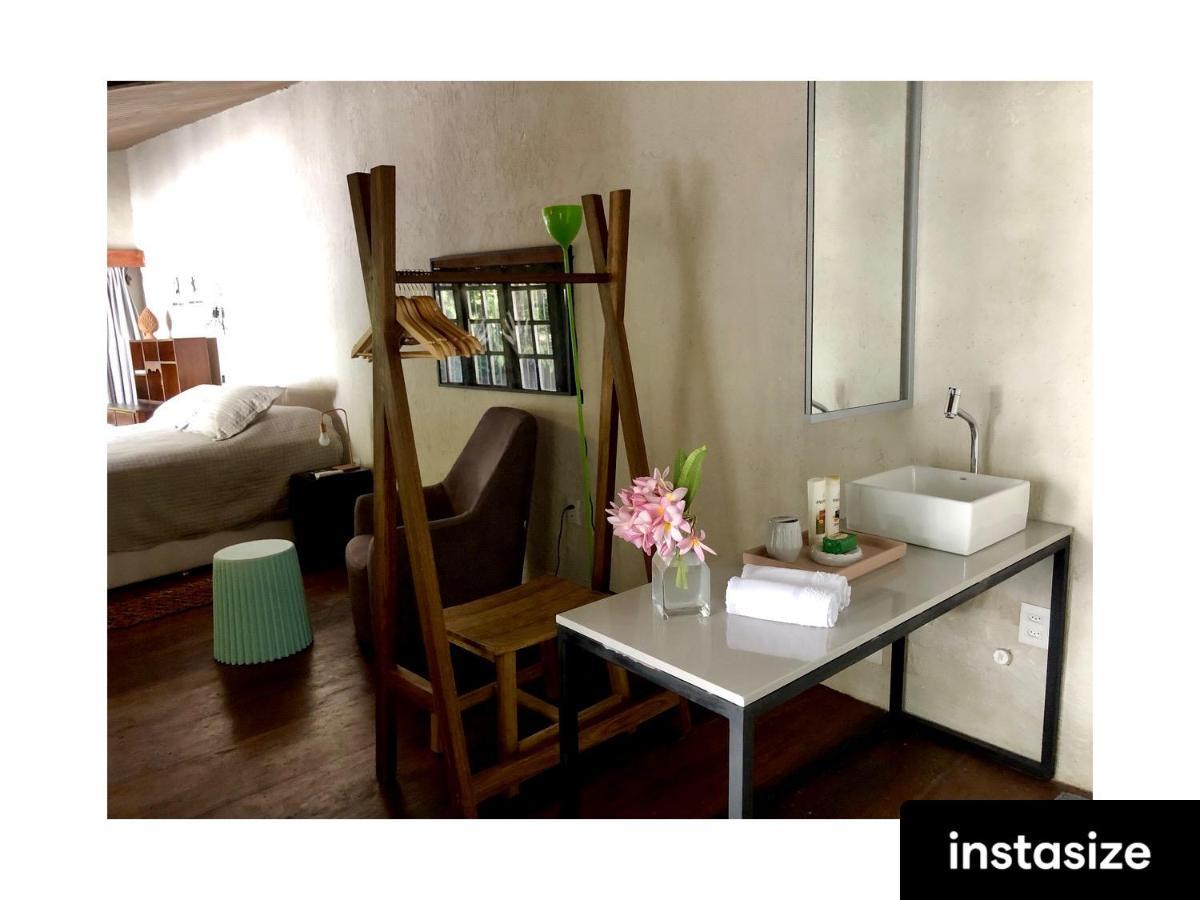 אולינדה Guest House & Art Gallery מראה חיצוני תמונה